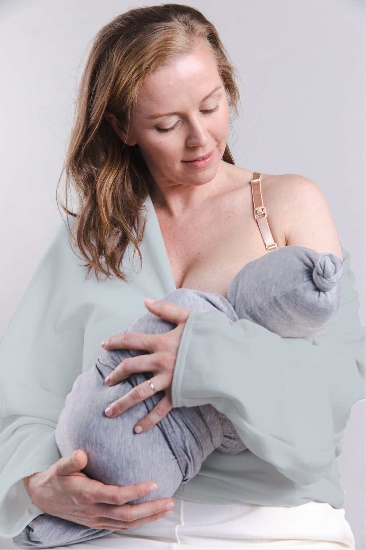 Aspen Fleece Nursing Pullover - Image 16